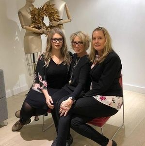 Meet your Posher, Debbie